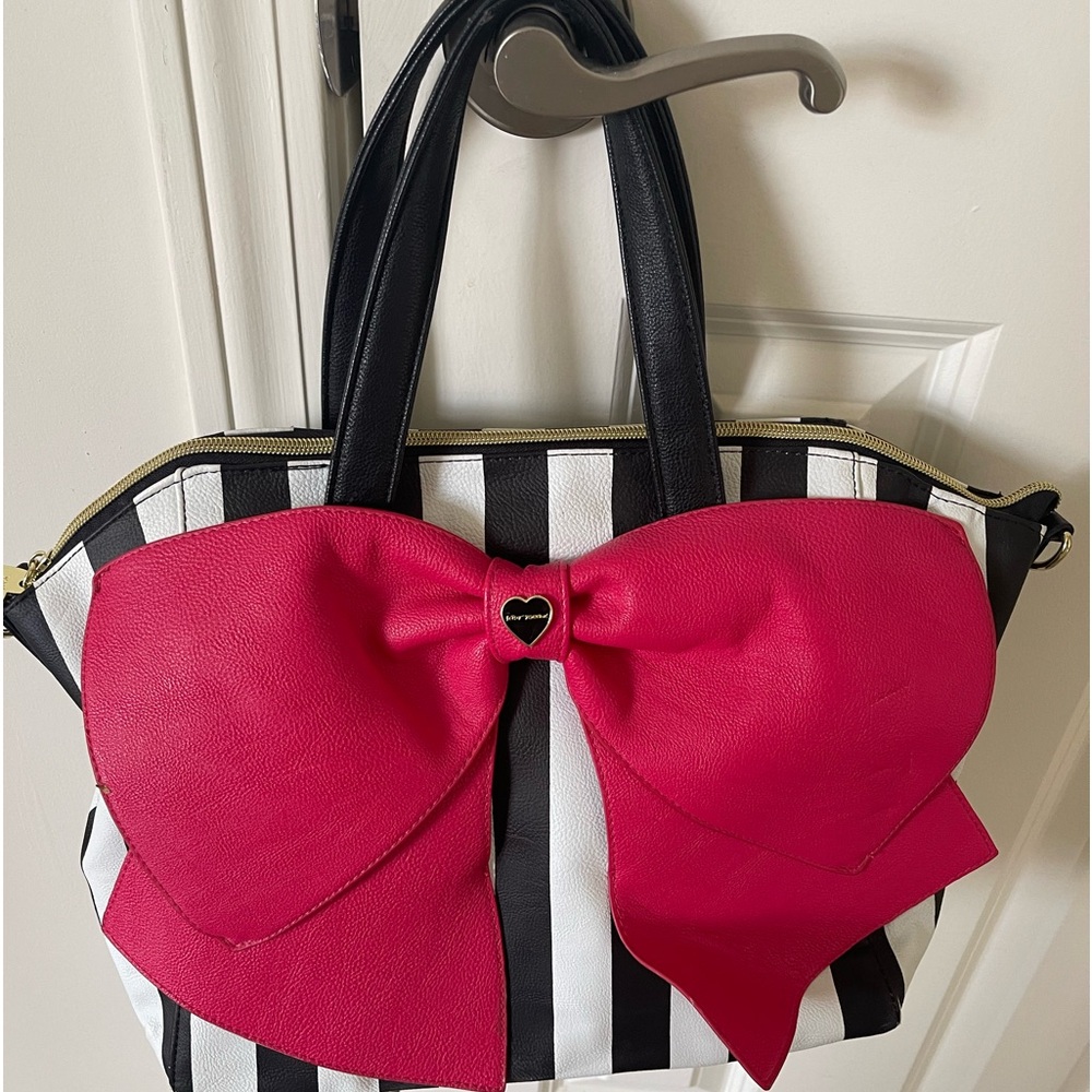 Black and white Betsy Johnson Bag with Large Hot Pink Bow